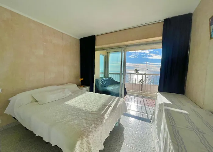 Montesol Poniente Seafront * بينايدورم