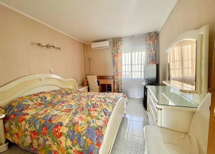 Montesol Poniente Seafront